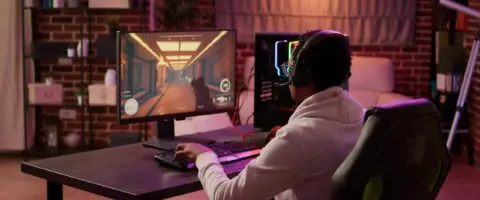 Diseñador Unity: Aprende y consigue empleo en videojuegos.